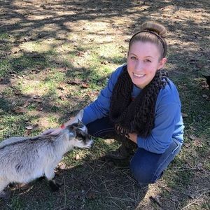 Meet your Posher, Julia